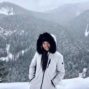 Meet your Posher, Pamela ana